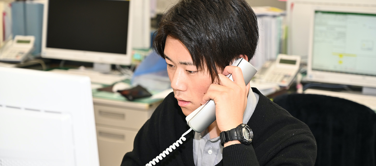 営業部　小橋忠洋